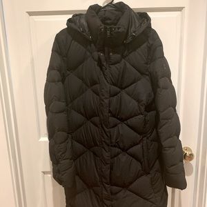 North face long puffer coat, XL in black